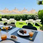 Lejlighed Sunlit Oasis - Garden, Pool & Sauna Sitio de Calahonda